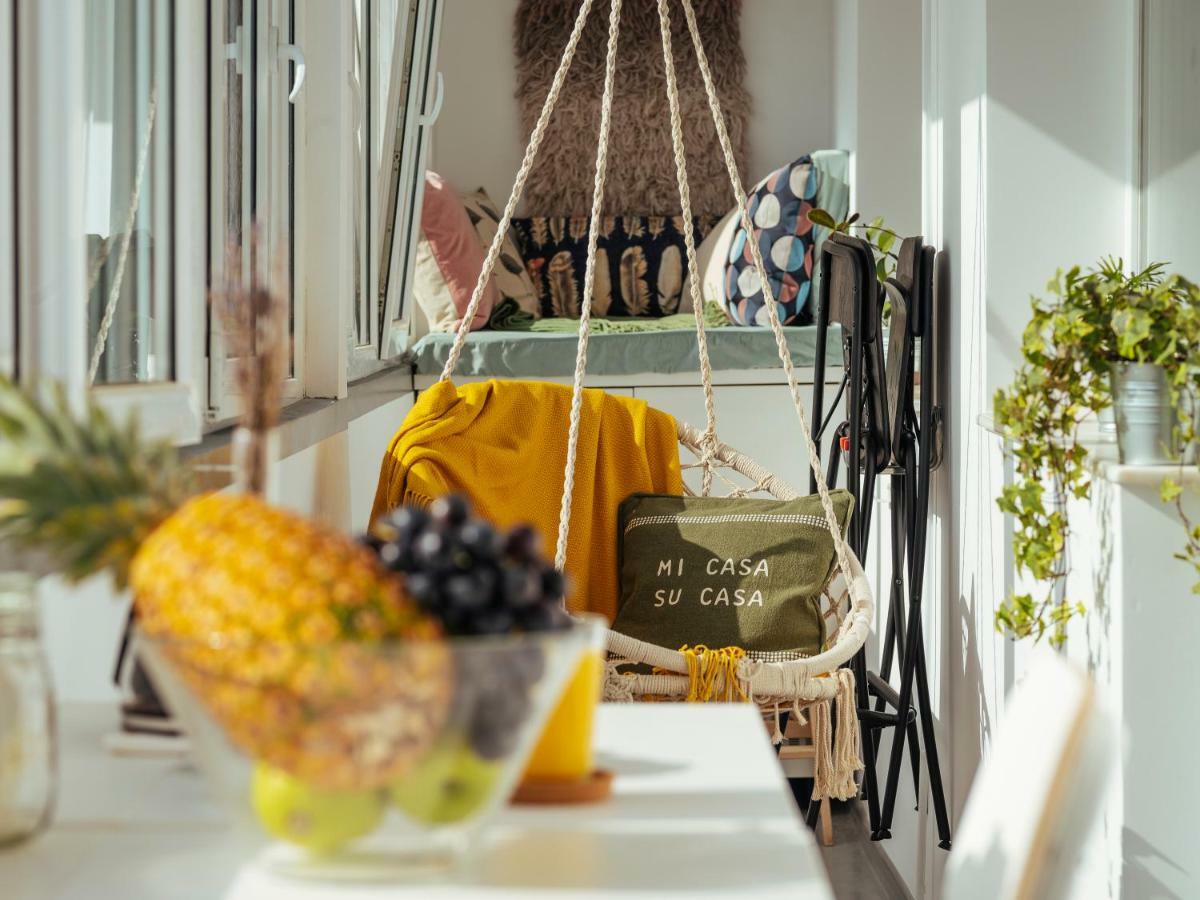 בוקרשט Parklake Design Apartment - Fabulous View - Netflix מראה חיצוני תמונה